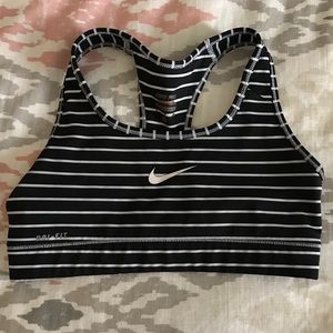 Nike Pro Sports Bra